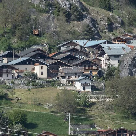 Le Chatelard Holiday home *
